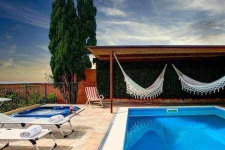 Gocce Villas - Villa De Flores Country Style Villa With Pool Massa Lubrense Exterior photo